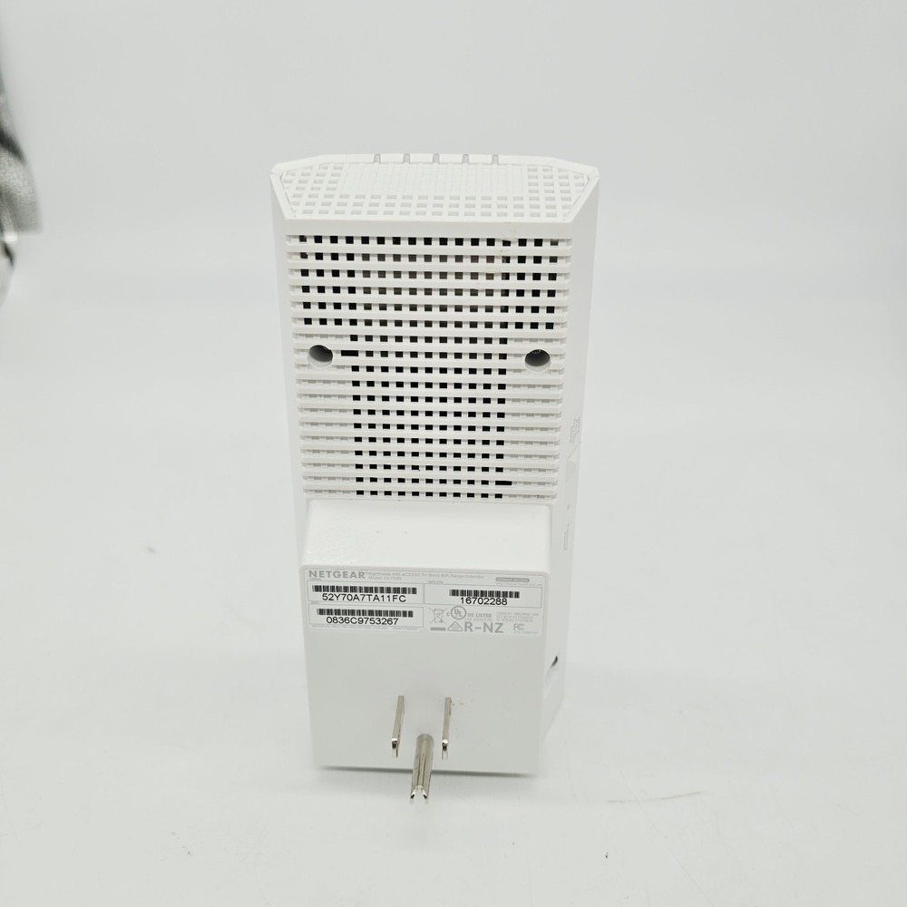 Netgear EX7500 Nighthawk X4S AC2200 Tri-Band Wi-Fi Mesh Range Extender White - Picture 4 of 6